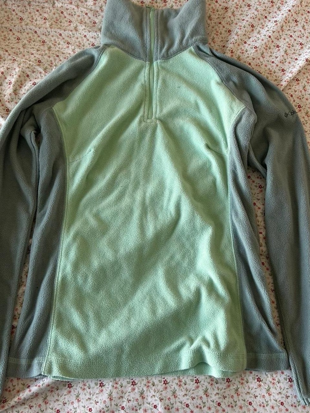 Columbia Mint and Sage Quarter‑Zip Fleece Pullover
